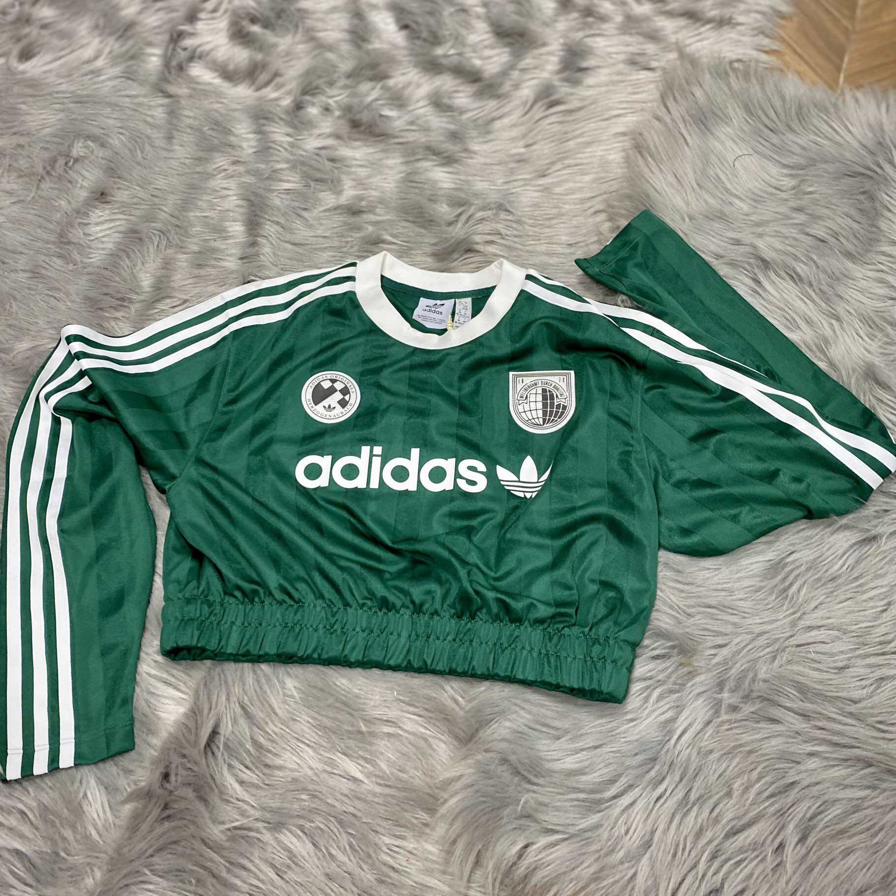 Chính Hãng Áo Adidas Croptop Tay Dài Xanh Lá IR9803 v Đen IR9802