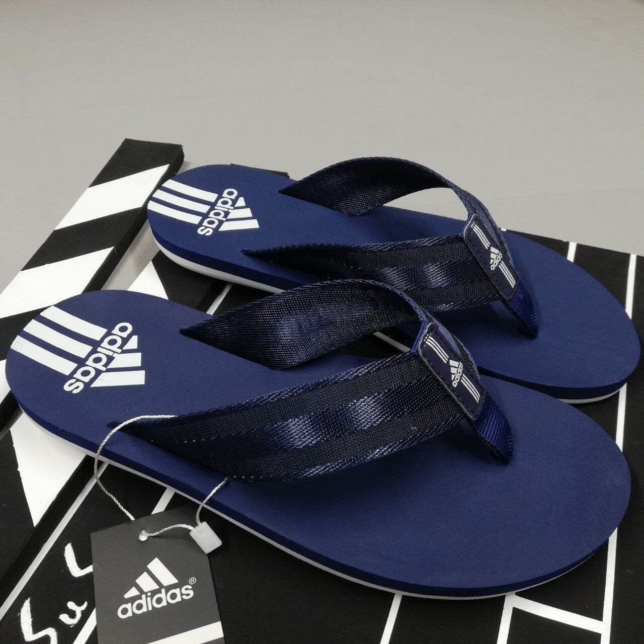 Dép xỏ ngón nam adidas