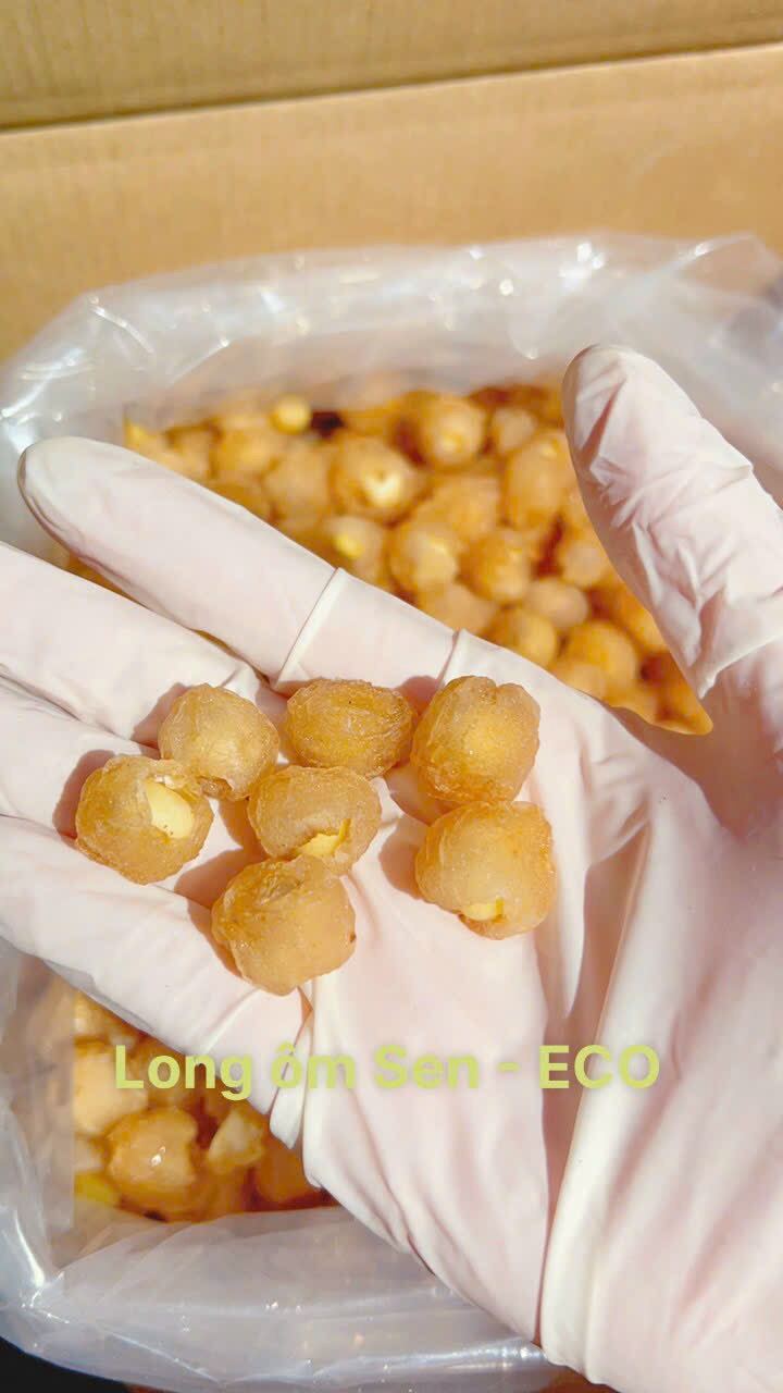 Long Nhãn Ôm Sen siêu ngon 300gr