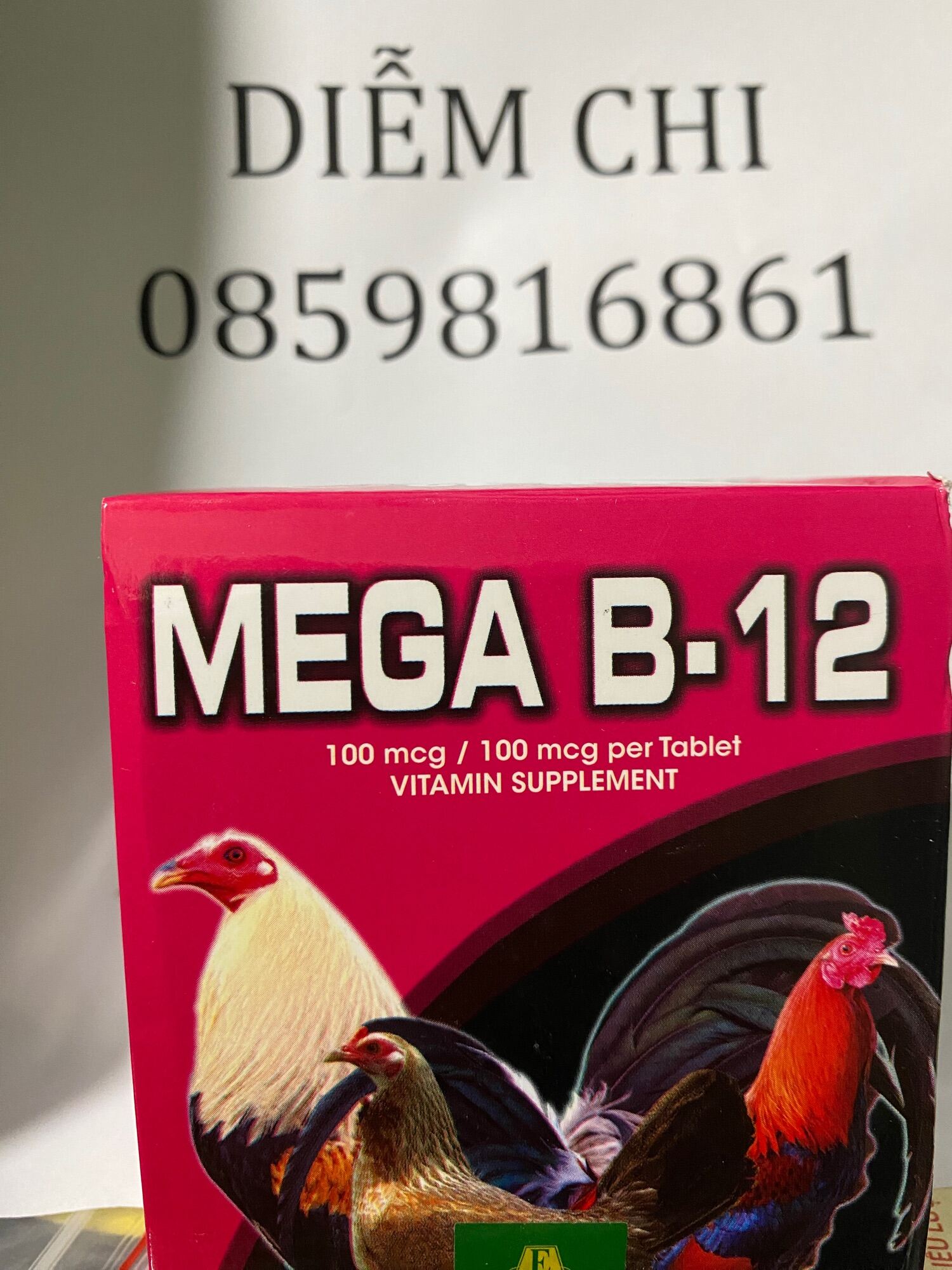 MEGA B12 PHILIPPIN NUÔI GÀ TƠ, BÓNG LÔNG, HỪNG GÀ CHO GIA CẦM