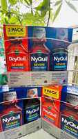 Siro Vicks NyQuil ngày và đêm (1 chai lẻ 354ml)