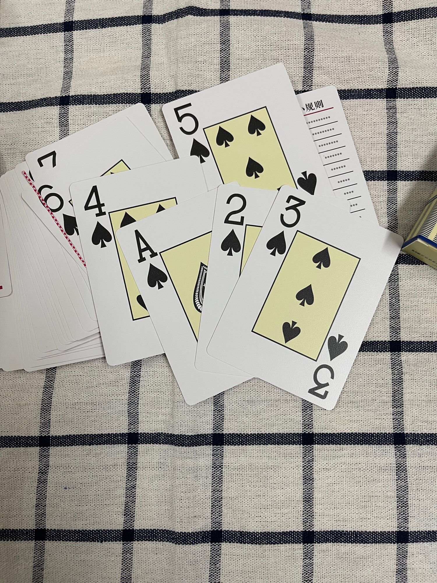 bài tây poker plastic texas hold’em có lá chặn đỏ