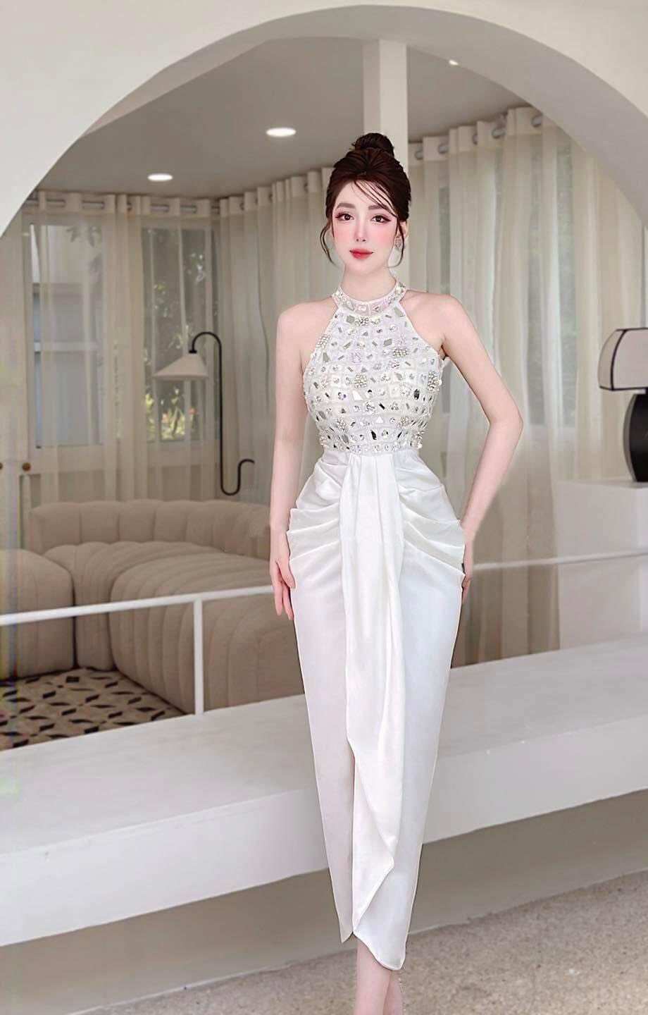 ĐẦM BODY CỔ YẾM ĐÍNH ĐÁ