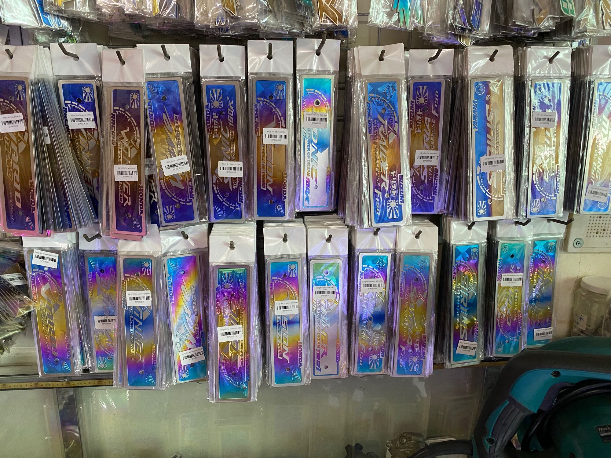 Bảng Tên Titan