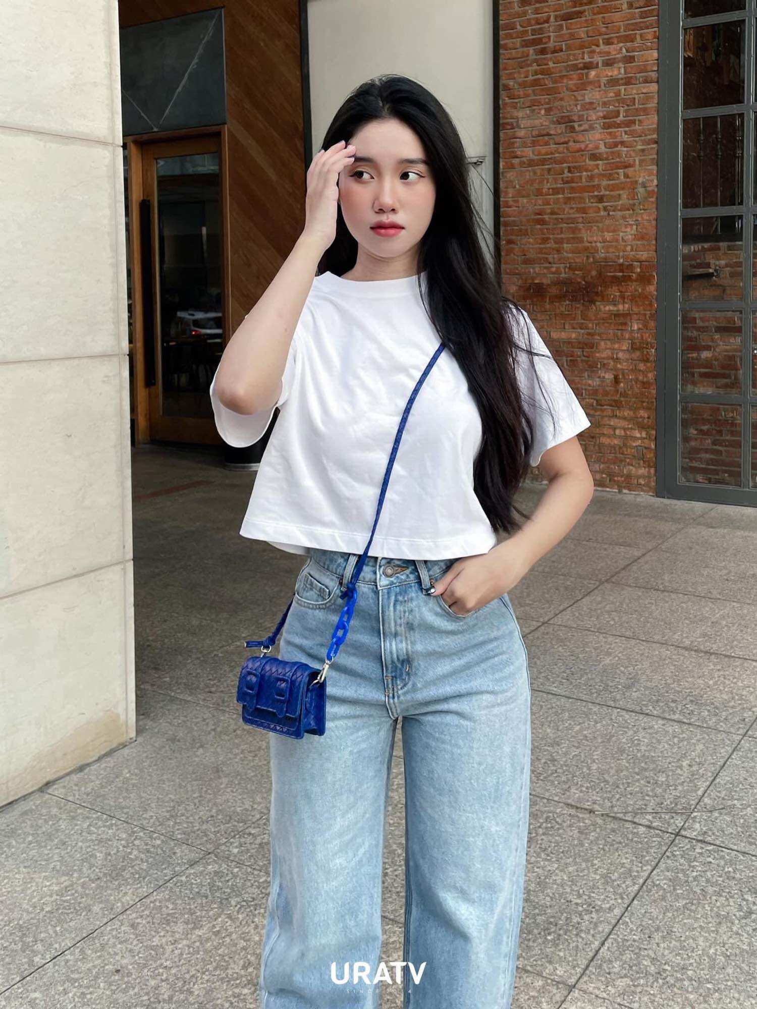 Áo Crop trơn tay ngắn
