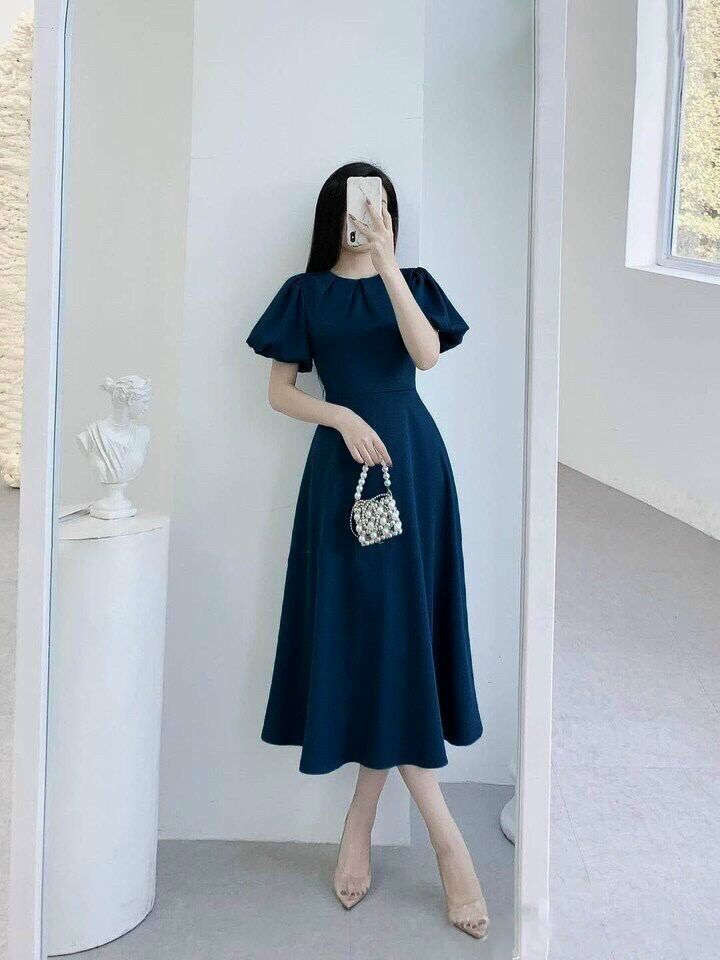 Đầm xoè xanh tay phồng