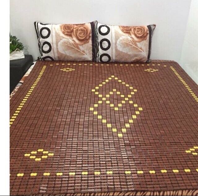 Chiếu trúc hạt nâu Kích thước: rộng 1,2m x dài 1,9m.