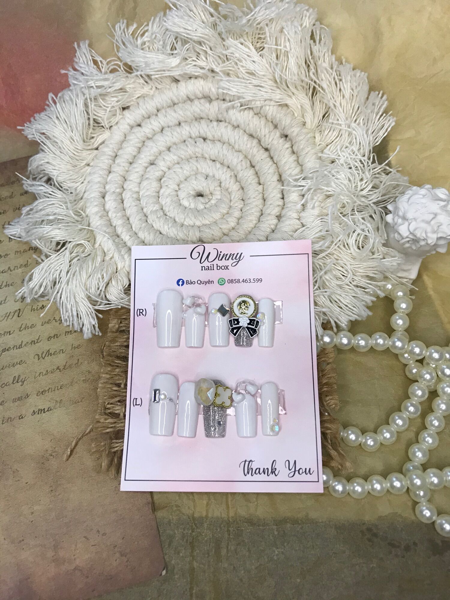 Nailbox móng up móng giả trắng tim nổi