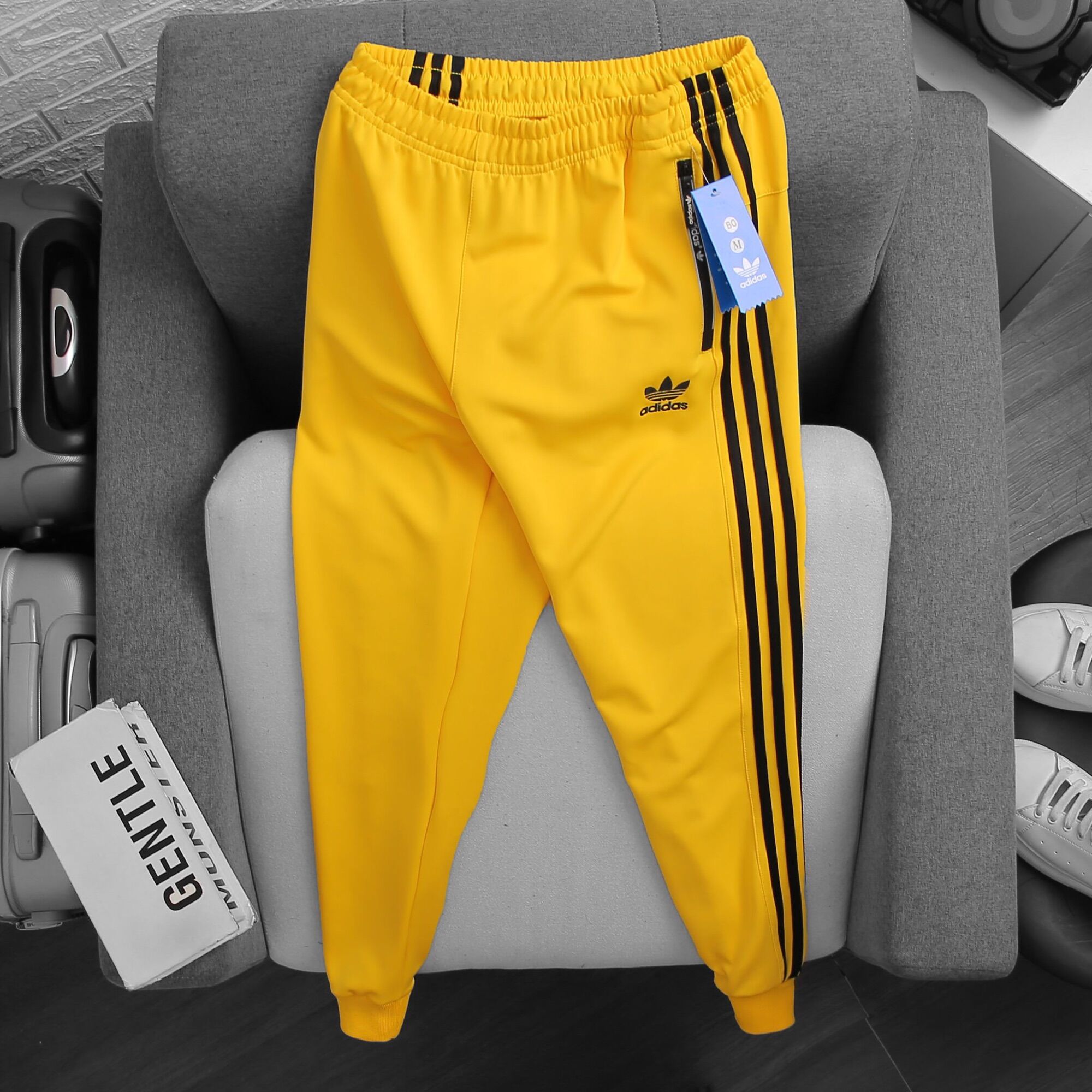 Jogger adidas 3 sọc khoá túi ép