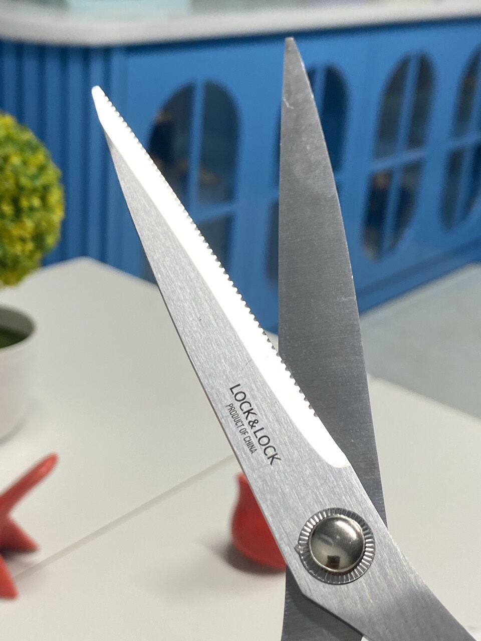 Kéo Cắt Thịt Nướng Lock&Lock F00096 màu Đen