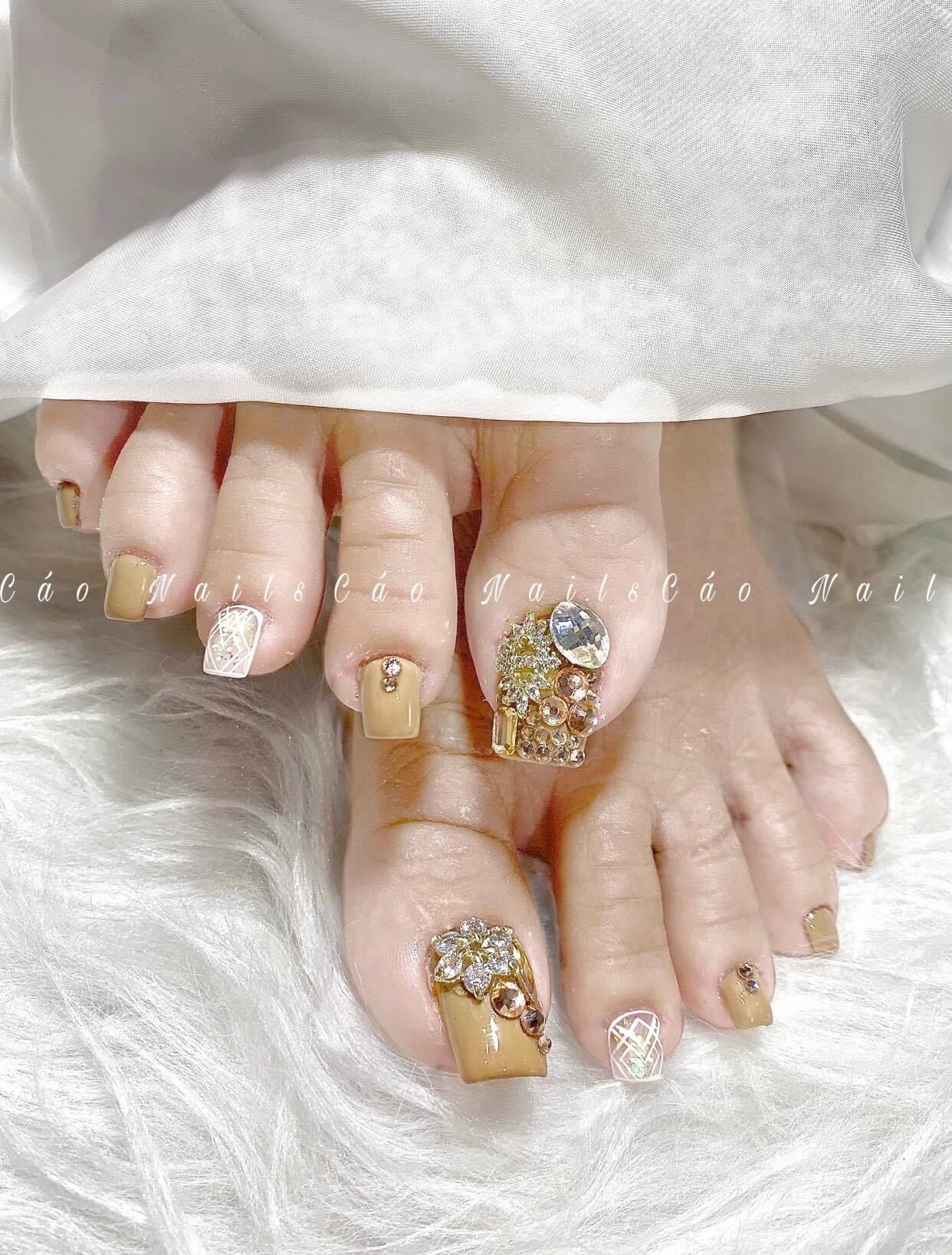 [Nails box] Móng chân giả đính đá nâu nhạt