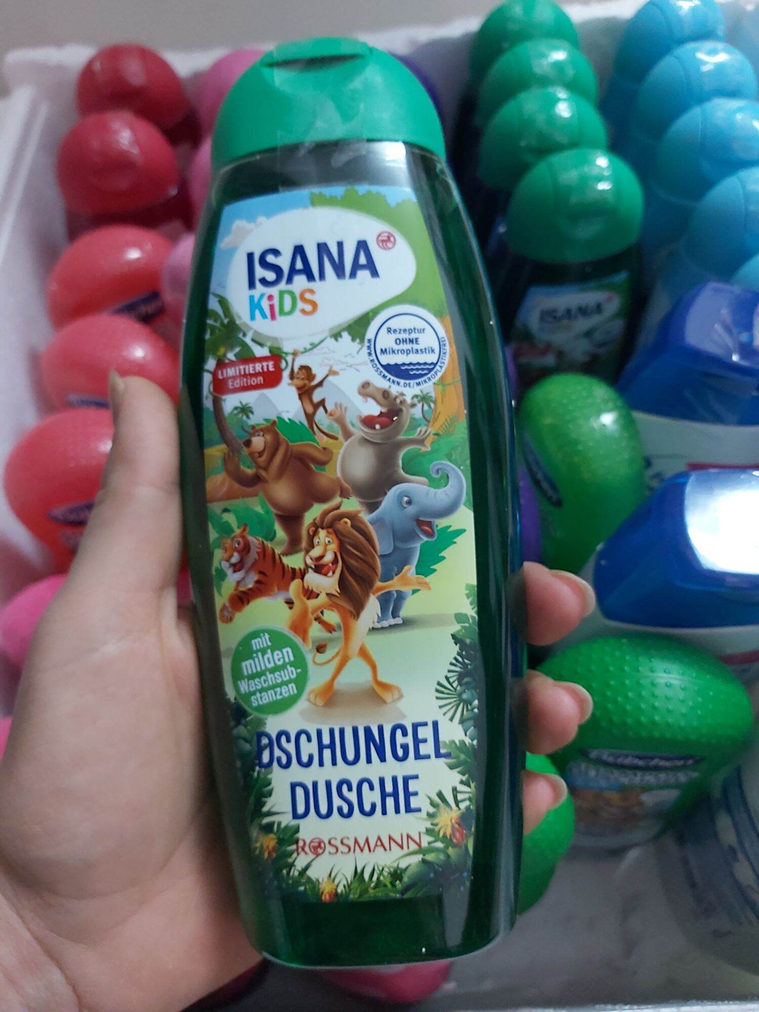 sữa tắm gội trẻ em isana  chuẩn đức