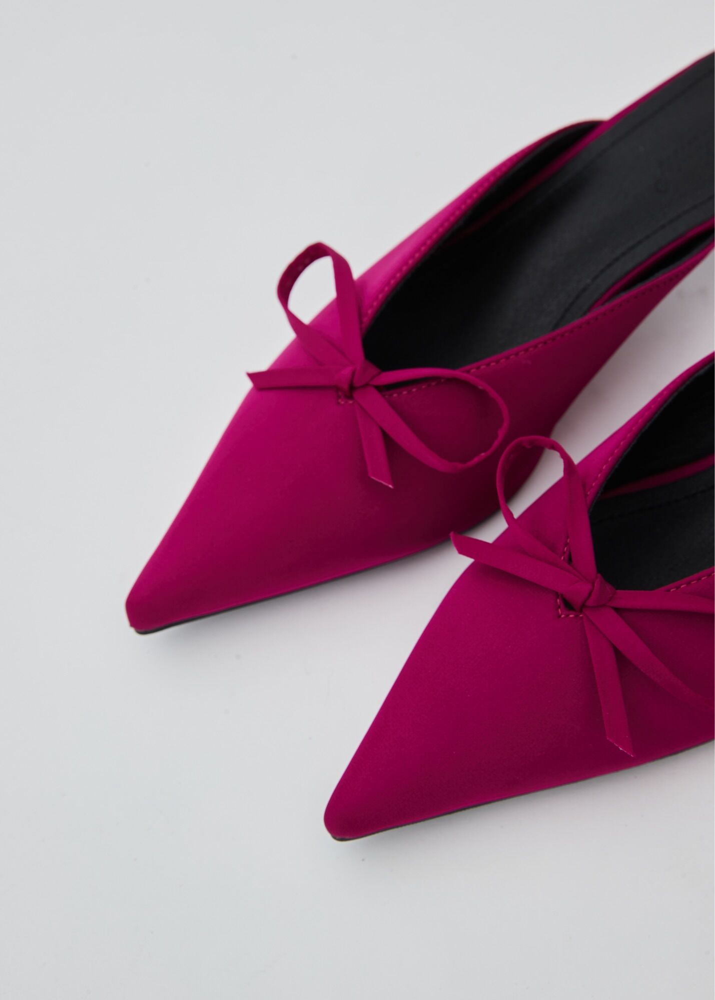 [Nhập RS0822 giảm 30k cho đơn 99k]L81 - ELIANA SILK MULES