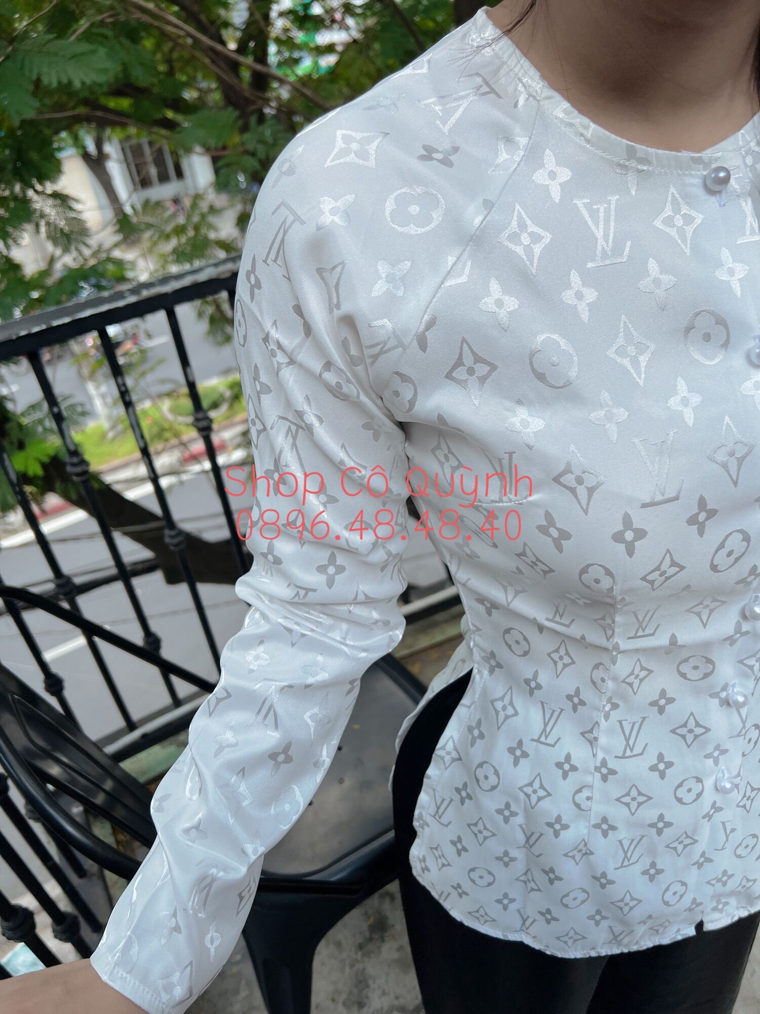 ÁO BÀ BA GẤM CHỮ NỔI L—V ( KHÔNG KÈM QUẦN)