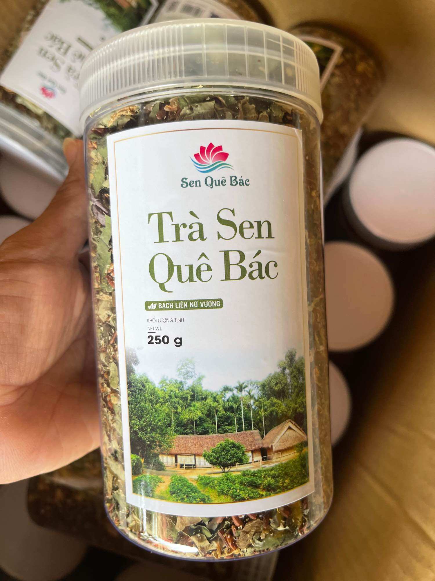 Trà sen quê bác sản phẩm nổi bật từ làng sen, kim liên, nghệ an hộp 250g