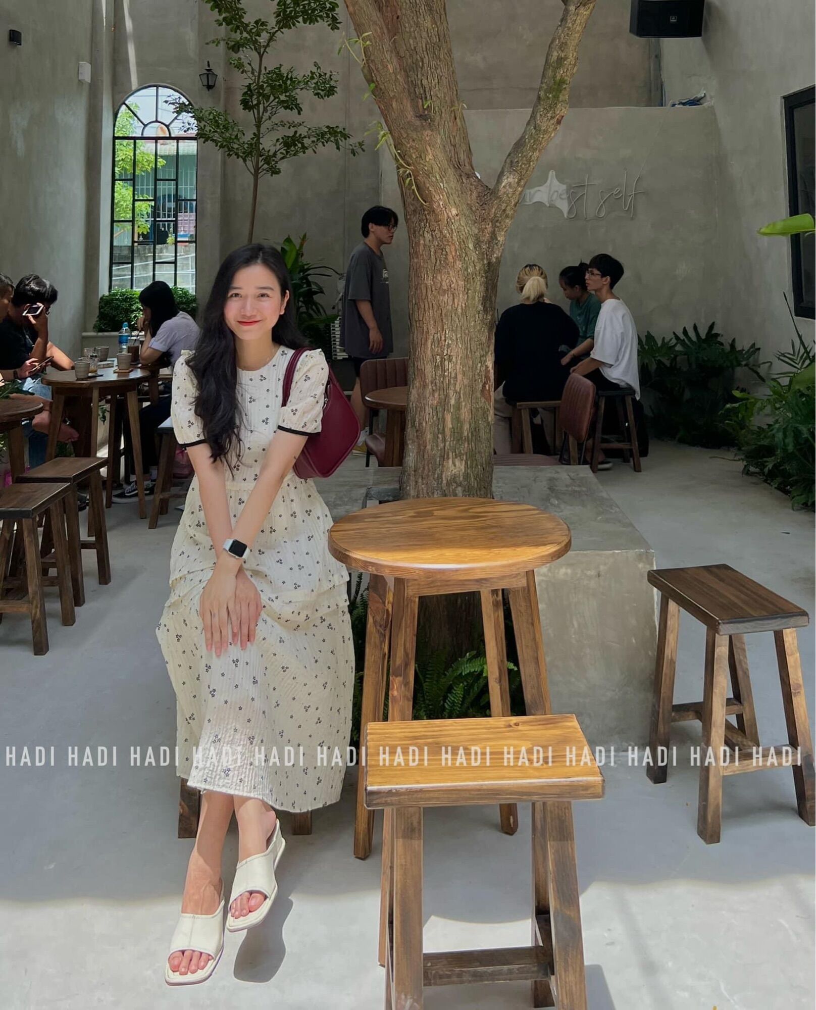 Váy hoa dáng babydoll thắt eo - Trà