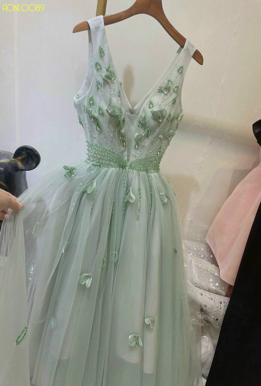 ĐẦM XÒE ĐÍNH HOA 3D KẾT ĐÁ