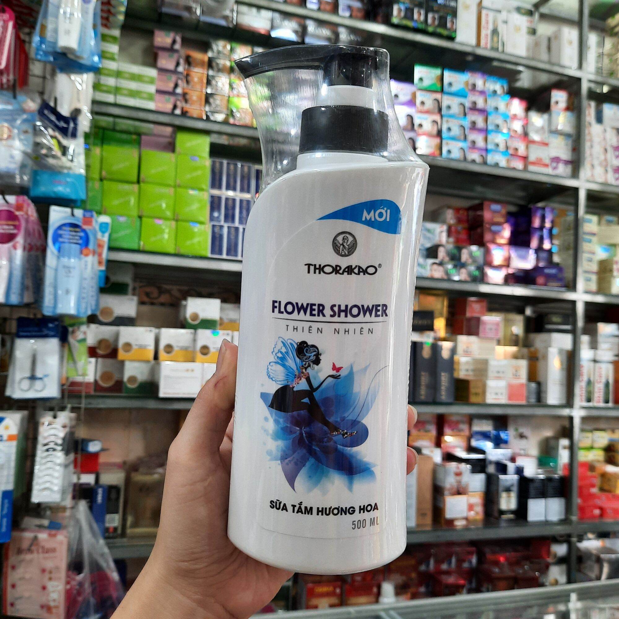 Sữa tắm dưỡng ẩm Hương Hoa Thorakao 500ml