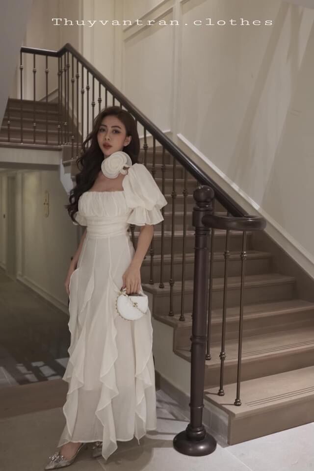 Váy đầm tơ nhăn bèo kèm hoa kh