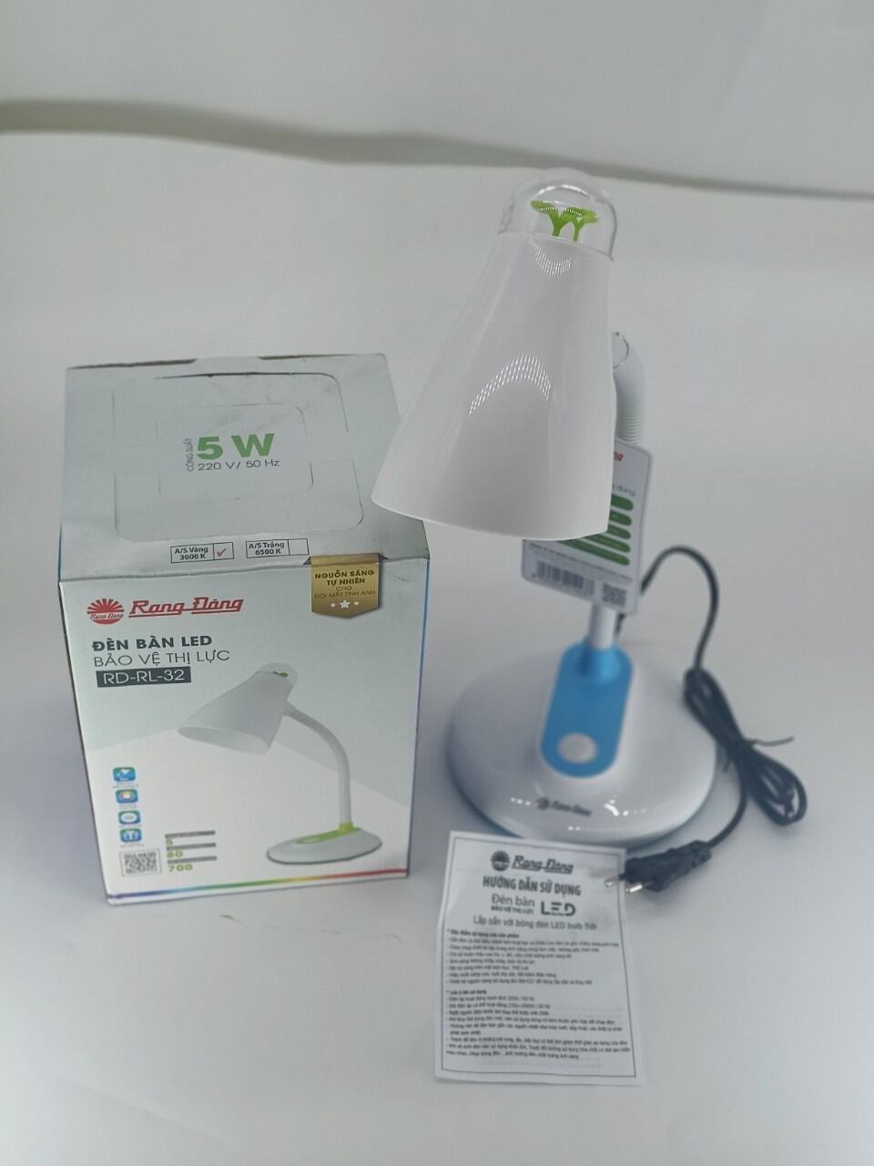 Đèn bàn Led chống cận Rạng Đông RL 32