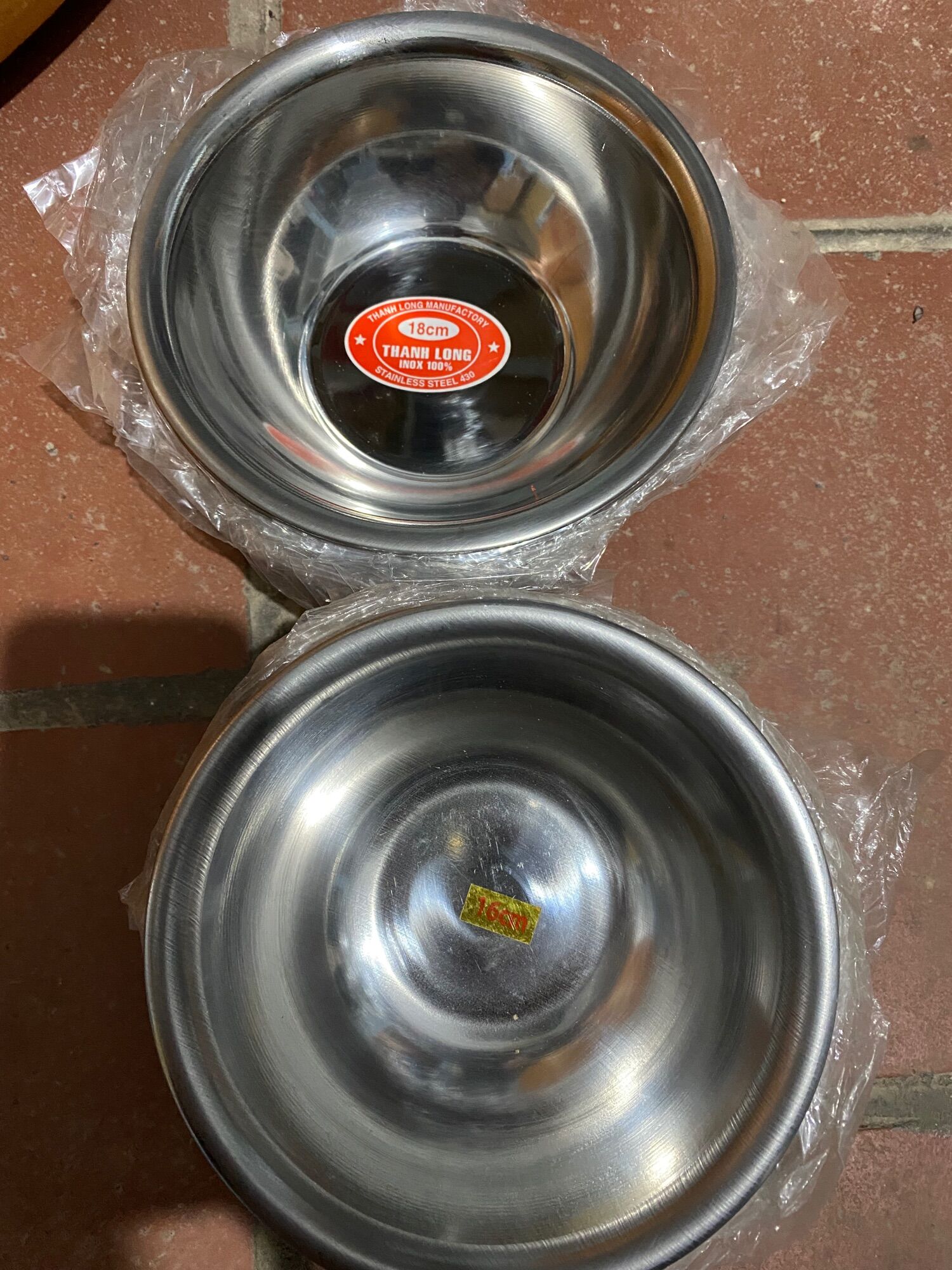 Bát inox bền đẹp kích thước 16cm, 18cm