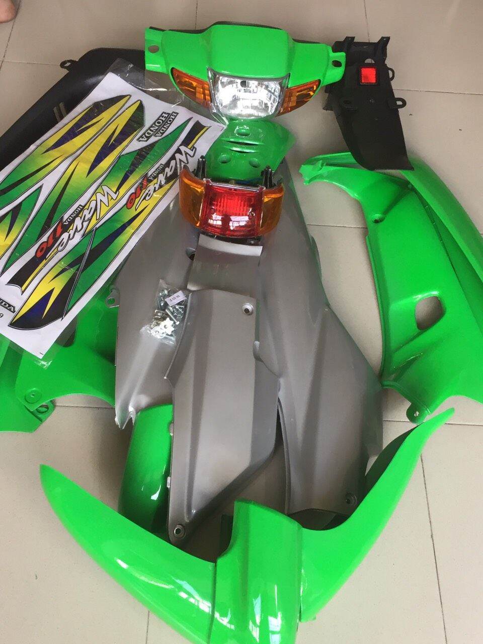 Dàn áo Wave 110 màu chuối bạc