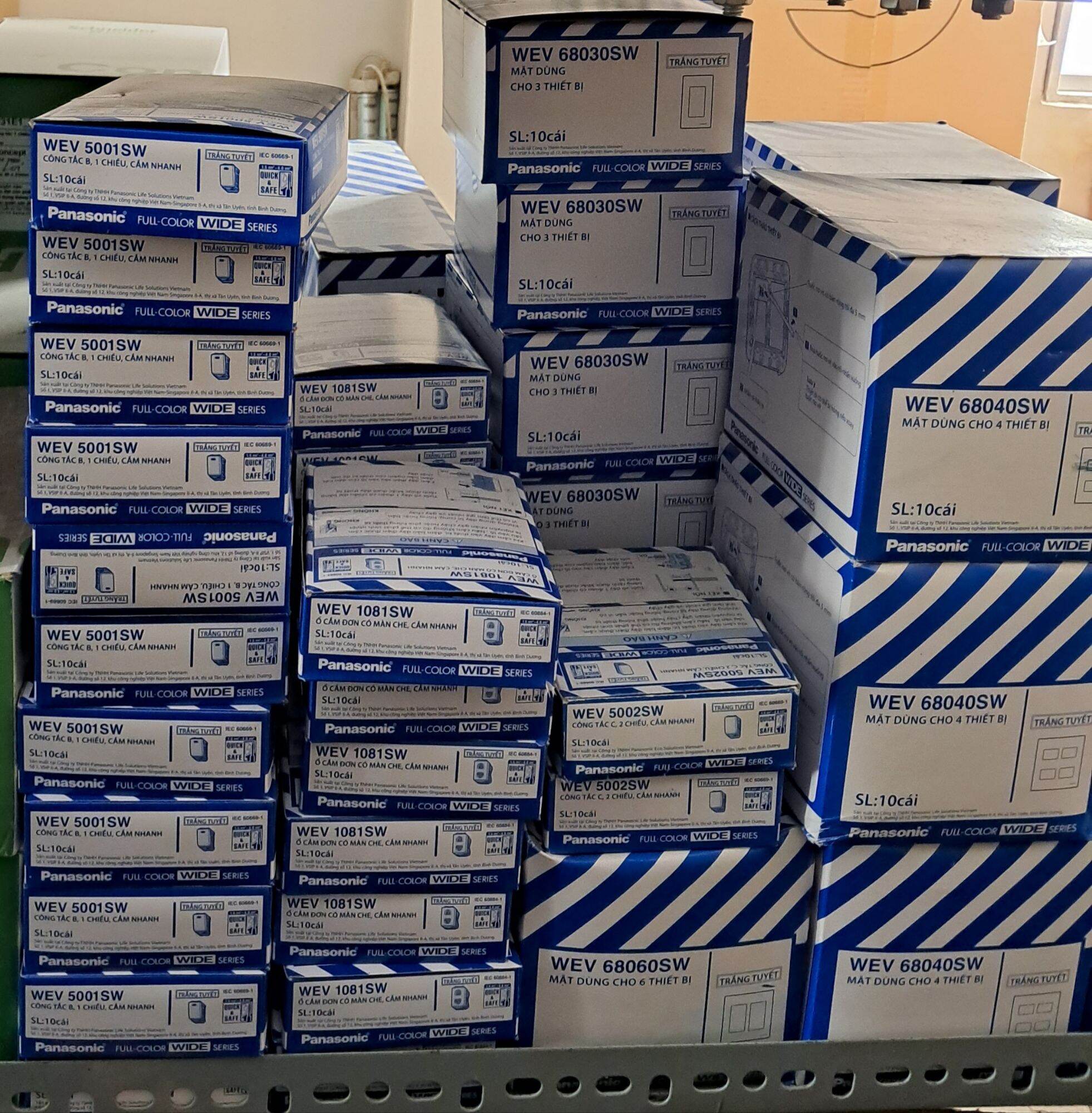 Công tắc, Ổ cắm Panasonic
