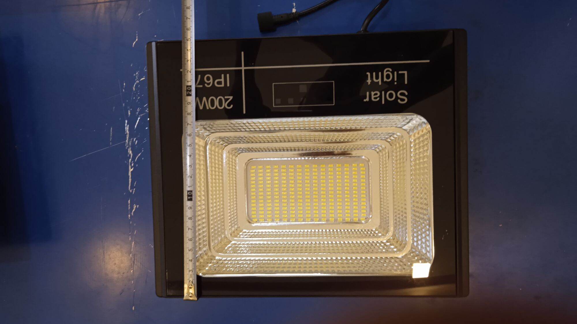 Mặt đèn pha NLMT 200W