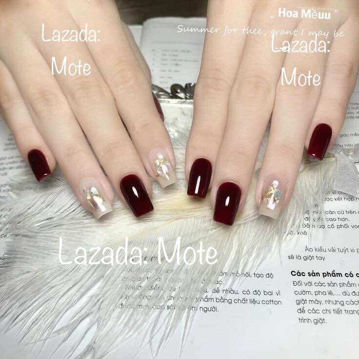 Nailbox tay màu đỏ đô thiết kế
