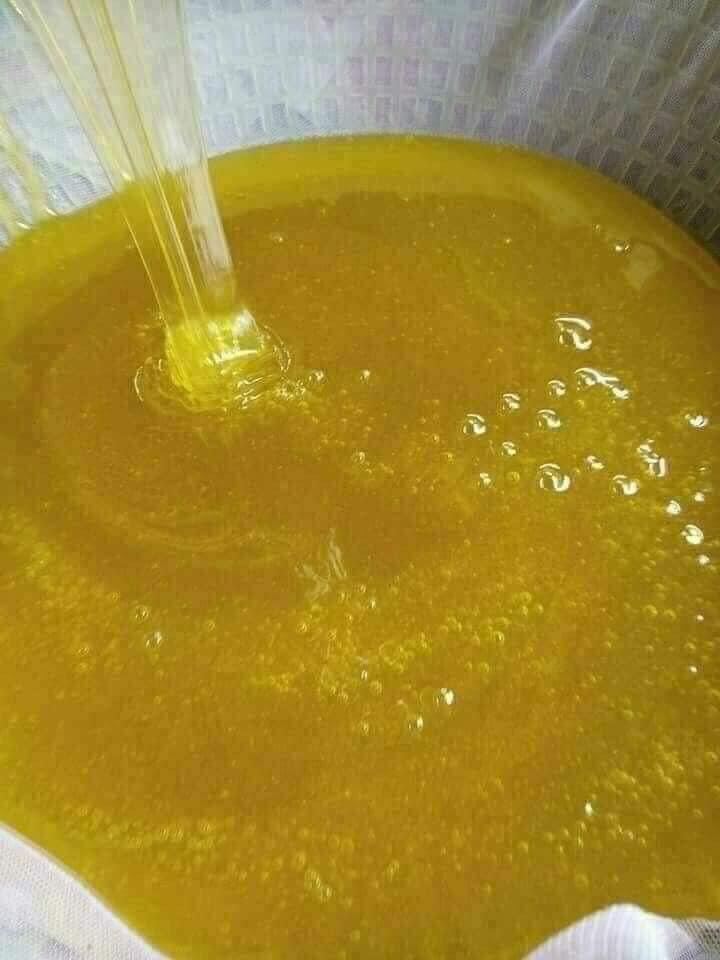 Mật ong nguyên sáp hũ 1 kg