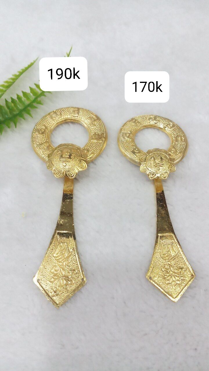 Móc Y mạ vàng