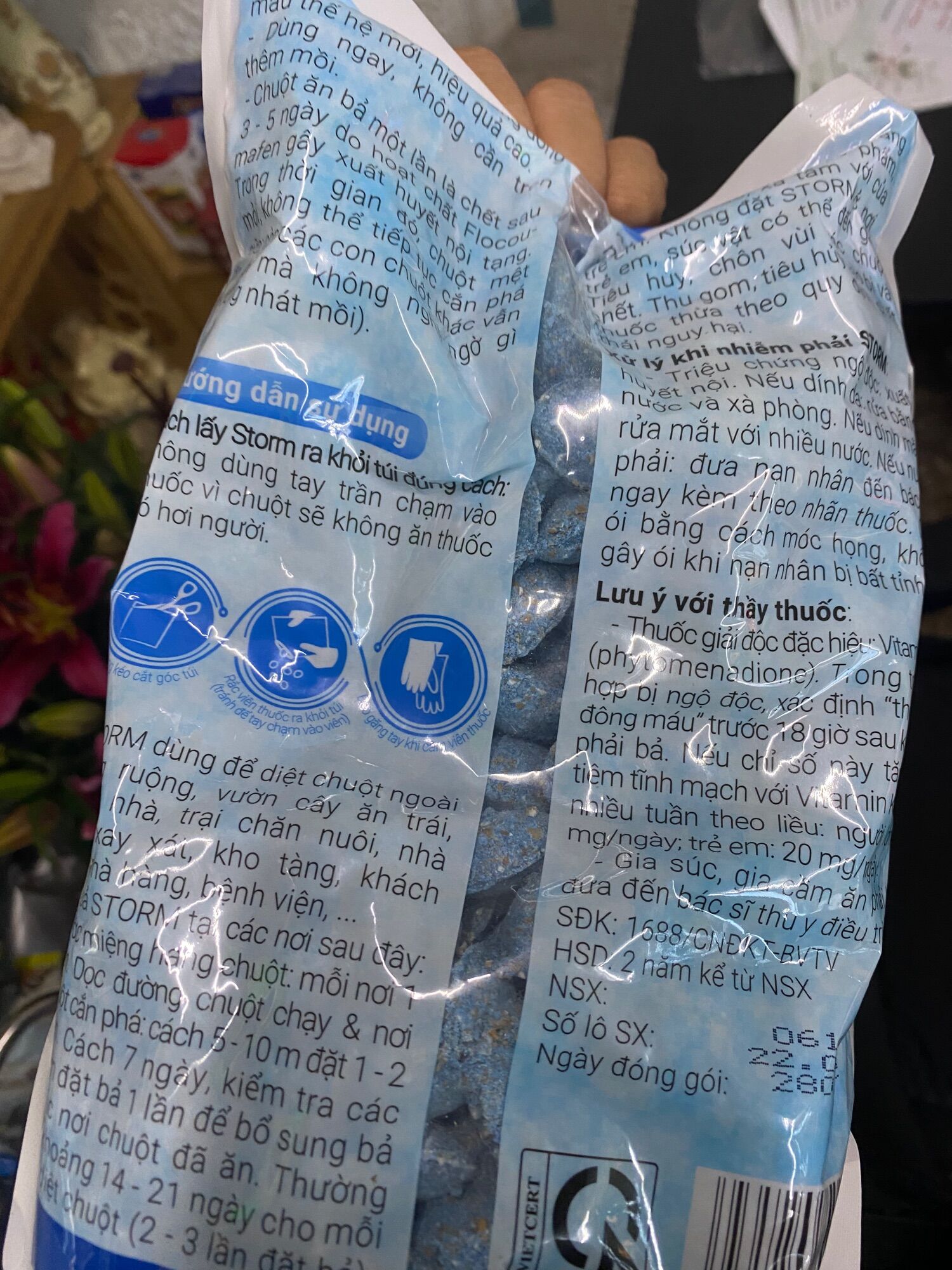Storm 1kg - Eliminates Oily Mice with Medicine