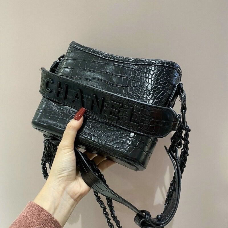 Túi đế cứng da rắn size 22 sale sốc(không hộp)