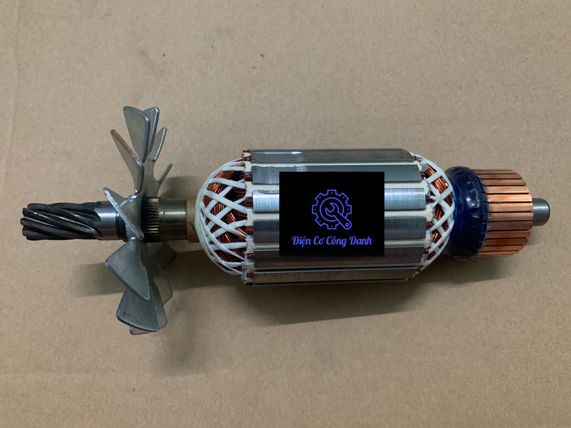 Rotor máy cắt sắt bàn Yiok