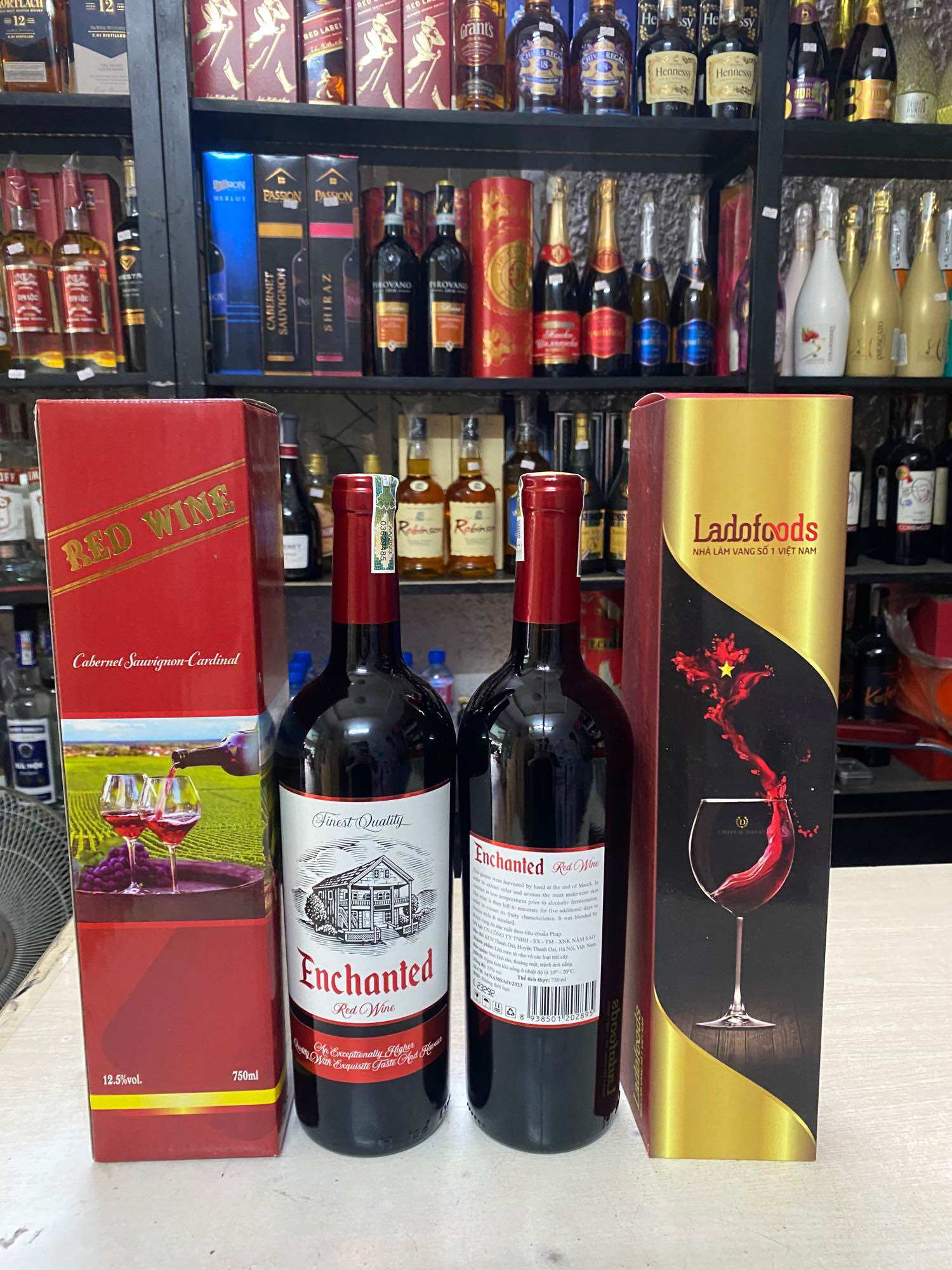 Vang Đỏ ENCHANTED Red Wine 13% 750ml