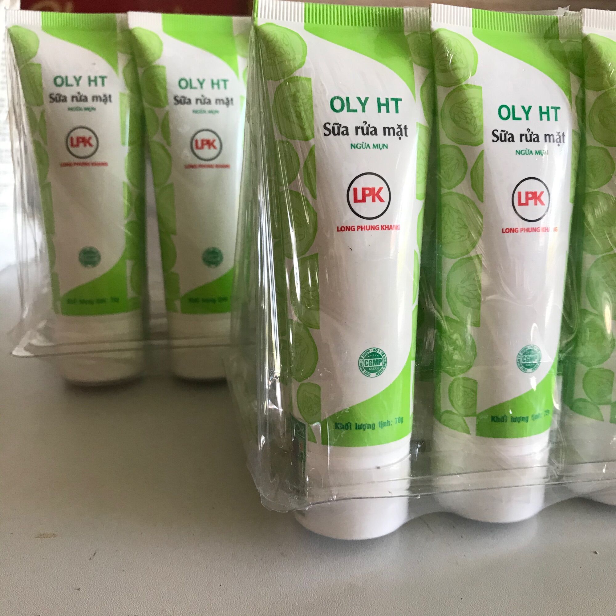 Sửa rửa mặt OLY HT ngừa mụn 70g