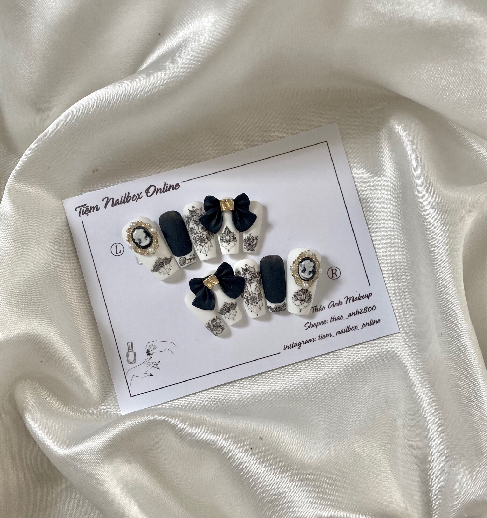 Nailbox thiết kế hoạ tiết hoa hồng - tiệm nailbox online