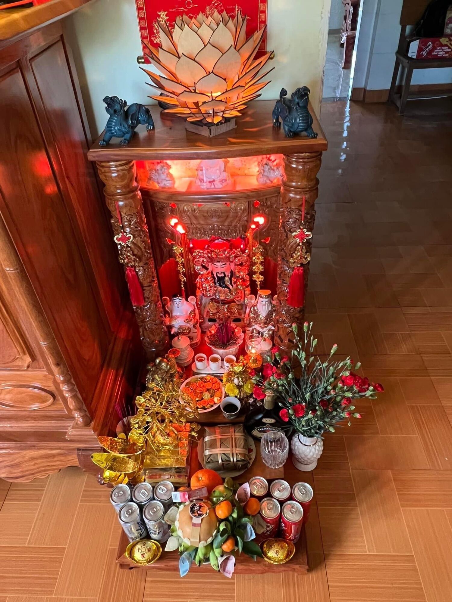 Đèn Hoa Sen Gỗ Để Bàn Trang Trí Bàn Thờ