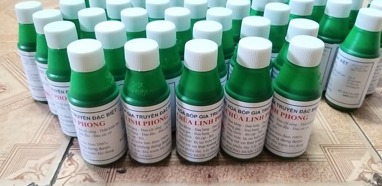 Dầu xoa bóp chùa Linh Phong - dùng xoa bóp nhức mỏi cho người lớn tuổi và tập luyện thể thao