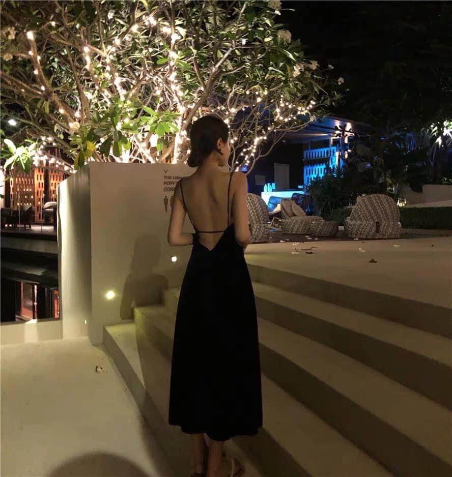 Đầm maxi đen 2 dây hở lưng