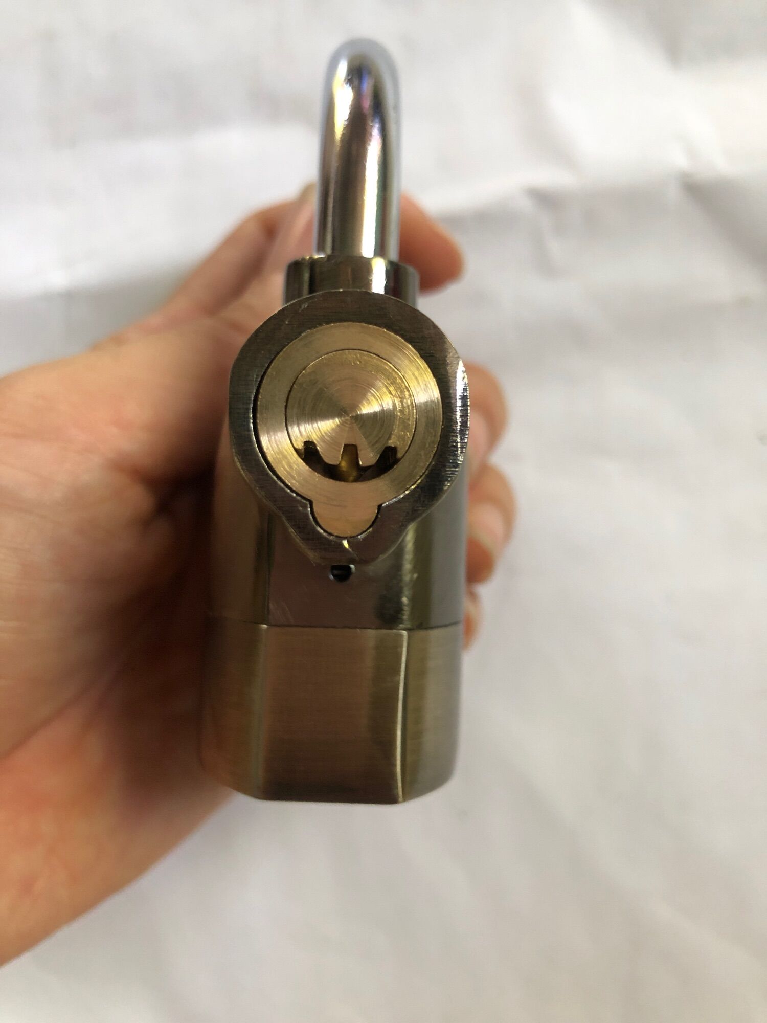 Ổ Khóa Chống Trộm Báo Động Kinbar