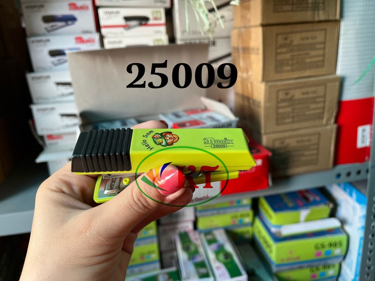 Bấm kim số 10 Munix mã 25009 chính hãng