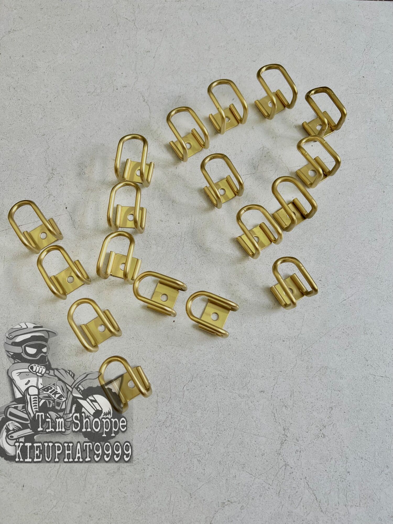 Móc u vàng gold treo xe máy_ móc u inox vàng 1 cái