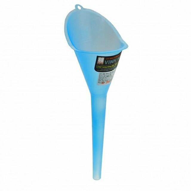Phễu quặng châm nhớt xe máy