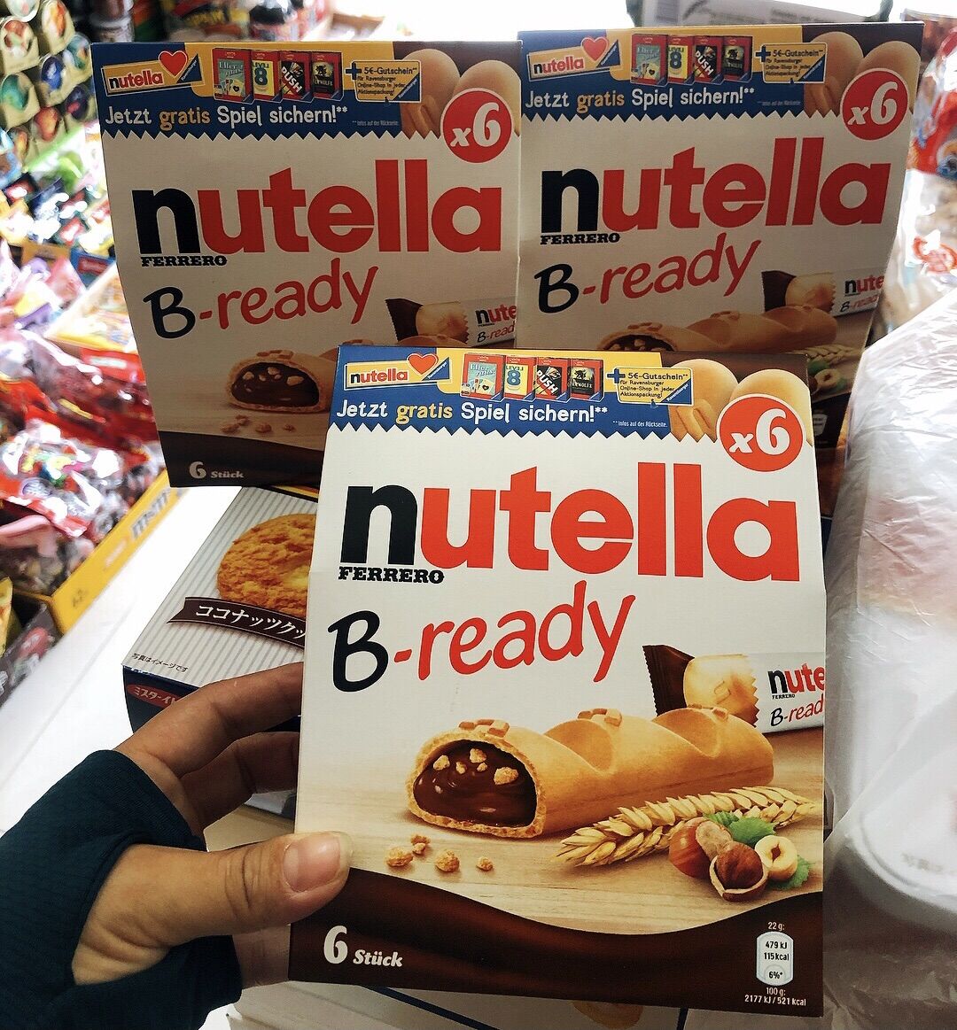 [DATE ĐẸP 09/2026]Bánh Quy Nhân Socola Hạt Phỉ Nutella B-Ready - Hộp 132 Gram (6 Bánh)