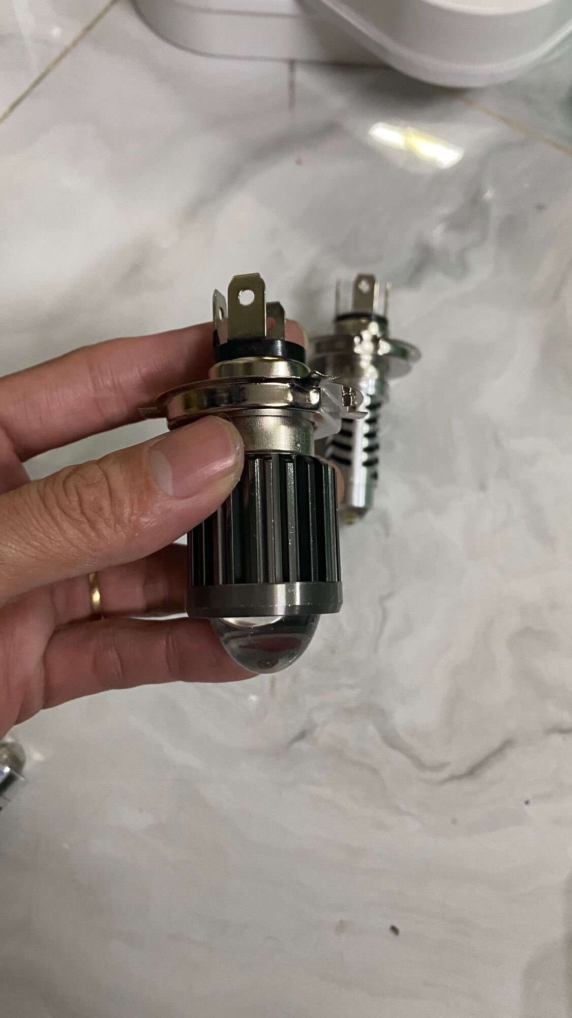 đèn H4 bi cầu BMA V6 xịn và rẻ