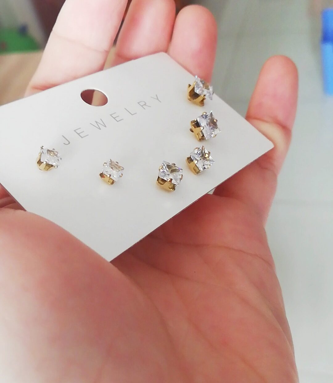 Sét 3 đôi Bông tai titan đính đá mạ vàng