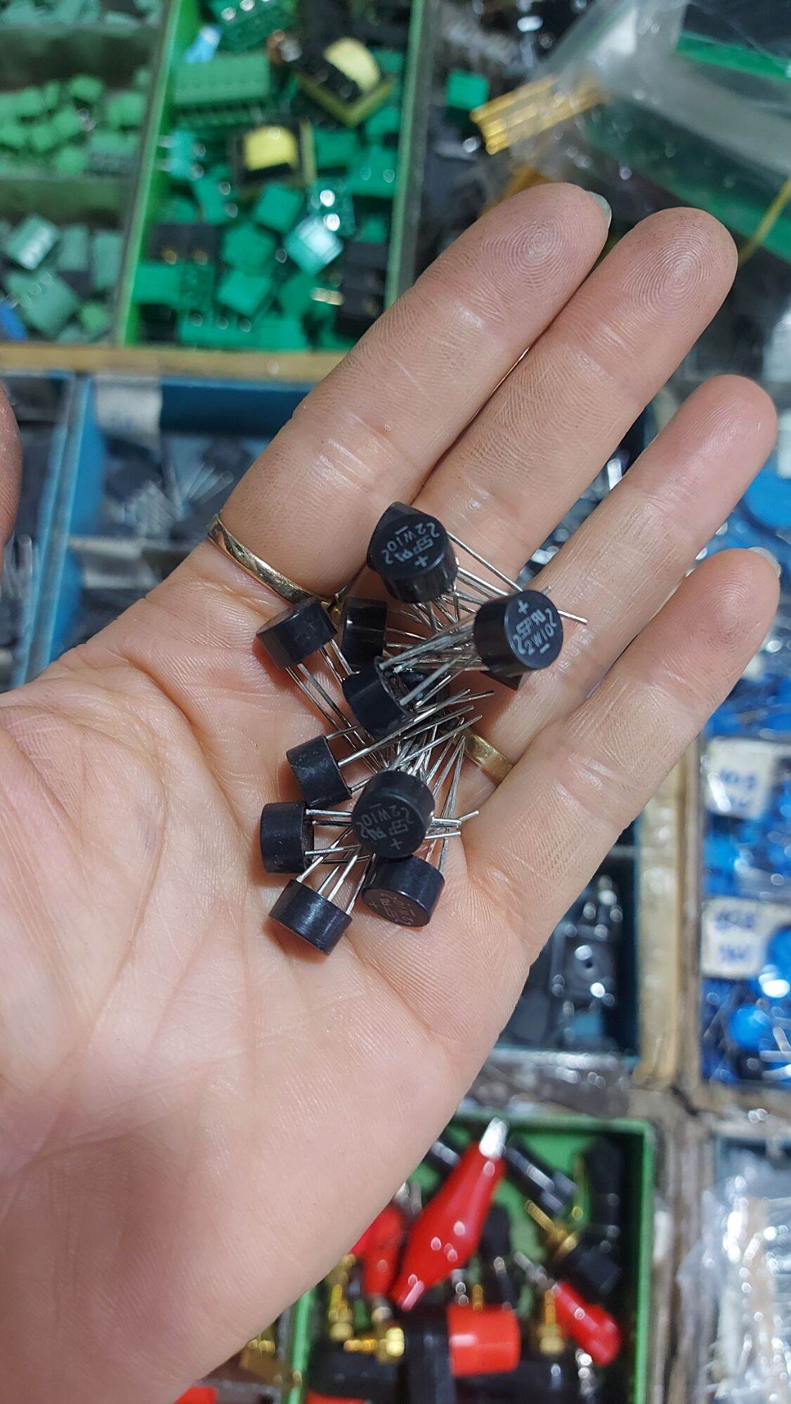 20c điot cầu 2A - 2w10