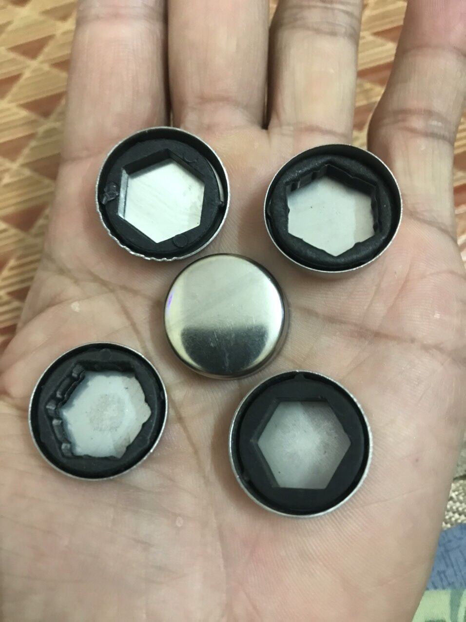 Set 10/20/30/40/50 chiếc chụp đầu bulong m8 chất liệu inox
