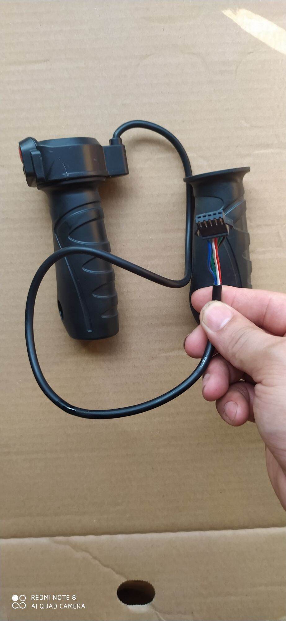 Tay ga xe điện M133 có báo điện ( 1 đôi 2 bên trái, phải )